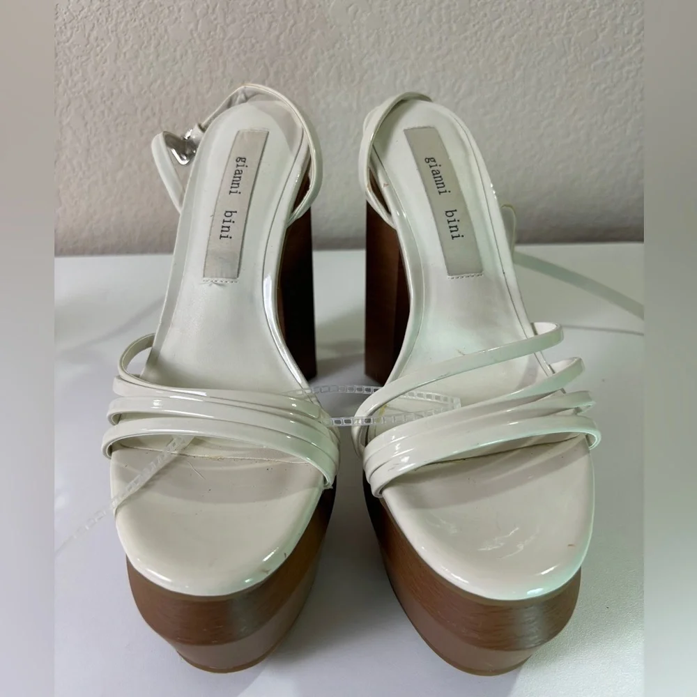 NWT Gianni Bini Cream Patent Parrish Strappy Platform Heeled Sandals 8.5